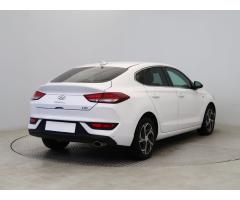 Hyundai i30 1.5 T-GDI MHEV 118kW - 7