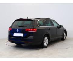 Volkswagen Passat 2.0 TDI 110kW - 7