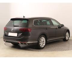 Volkswagen Passat 2.0 TDI 140kW - 7