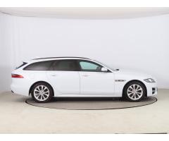 Jaguar XF 20d AWD 132kW - 8