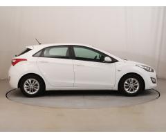 Hyundai i30 1.6 MPI 88kW - 8