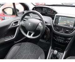 Peugeot 2008 1.2 PureTech 60kW - 9