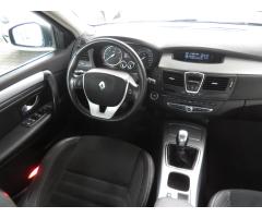 Renault Laguna 2.0 dCi 110kW - 9