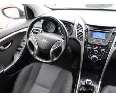 Hyundai i30 1.6 MPI 88kW - 9