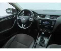 Škoda Octavia 2.0 TDI 110kW - 9