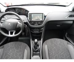 Peugeot 2008 1.2 PureTech 60kW - 10