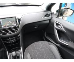 Peugeot 2008 1.2 PureTech 60kW - 11