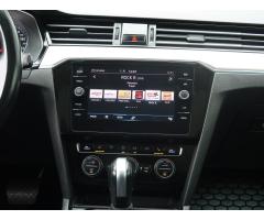 Volkswagen Passat 2.0 TDI 140kW - 18