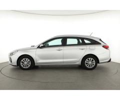 Hyundai i30 1.6 CRDi 81kW - 4