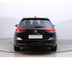 Volkswagen Passat 2.0 TDI 140kW - 6