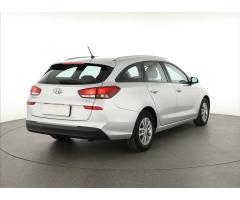 Hyundai i30 1.6 CRDi 81kW - 7