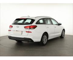 Hyundai i30 1.6 CRDi 85kW - 7