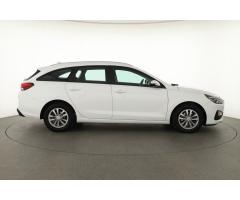 Hyundai i30 1.6 CRDi 85kW - 8