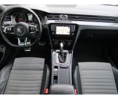 Volkswagen Passat 2.0 TDI 140kW - 10