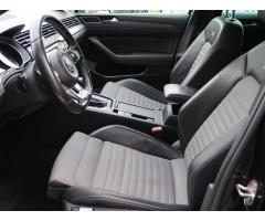 Volkswagen Passat 2.0 TDI 140kW - 15