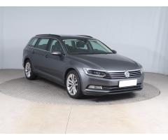 Volkswagen Passat 2.0 TDI 140kW - 1