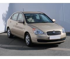 Hyundai Accent 1.4i 71kW - 1