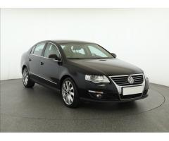 Volkswagen Passat 2.0 TDI 125kW - 1