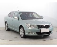 ŠKODA SUPERB COMBI 2.0TDI 140 LAURIN&K 4X4 DSG 7ST