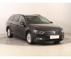 Volkswagen Passat 2.0 TDI 110kW - 1