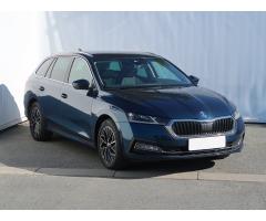 ŠKODA SUPERB COMBI 2.0TDI 140 LAURIN&K 4X4 DSG 7ST