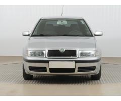 ŠKODA SUPERB COMBI 2.0TDI 140 LAURIN&K 4X4 DSG 7ST