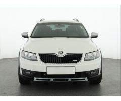 ŠKODA SUPERB COMBI 2.0TDI 140 LAURIN&K 4X4 DSG 7ST