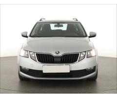 ŠKODA SUPERB COMBI 2.0TDI 140 LAURIN&K 4X4 DSG 7ST