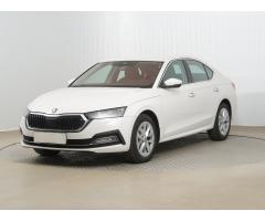 ŠKODA SUPERB COMBI 2.0TDI 140 LAURIN&K 4X4 DSG 7ST