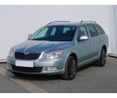 ŠKODA SUPERB COMBI 2.0TDI 140 LAURIN&K 4X4 DSG 7ST