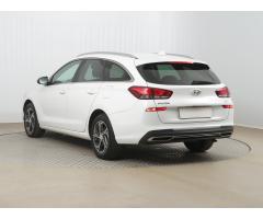 Hyundai i30 1.5 DPI 81kW - 5