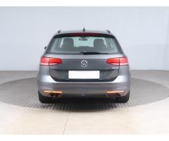 Volkswagen Passat 2.0 TDI 140kW - 6