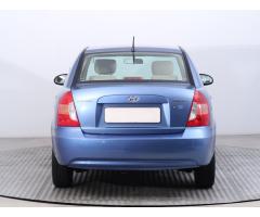 Hyundai Accent 1.4i 71kW - 6