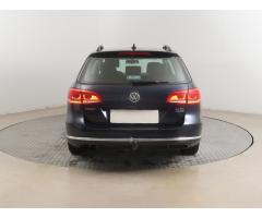 Volkswagen Passat 2.0 TDI 125kW - 6