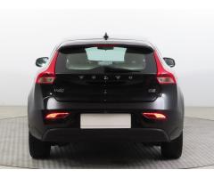 Volvo V40 2.0 D2 88kW - 6