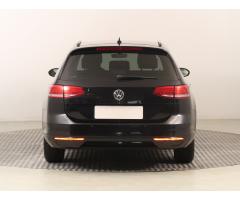 Volkswagen Passat 2.0 TDI 110kW - 6