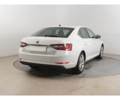 Škoda Superb 2.0 TDI 110kW - 7