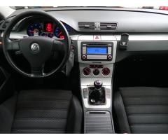 Volkswagen Passat 1.9 TDI 77kW - 10