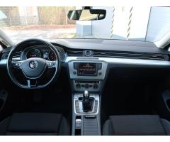 Volkswagen Passat 2.0 TDI 110kW - 10