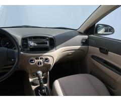 Hyundai Accent 1.4i 71kW - 11