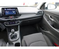 Hyundai i30 1.5 DPI 81kW - 11