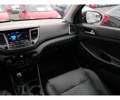 Hyundai Tucson 2.0 CRDi 136kW - 11