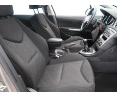 Peugeot 308 1.4 i 70kW - 12