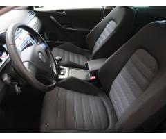 Volkswagen Passat 1.9 TDI 77kW - 16