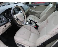 Volvo V40 2.0 D2 88kW - 16