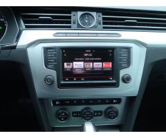 Volkswagen Passat 2.0 TDI 140kW - 18