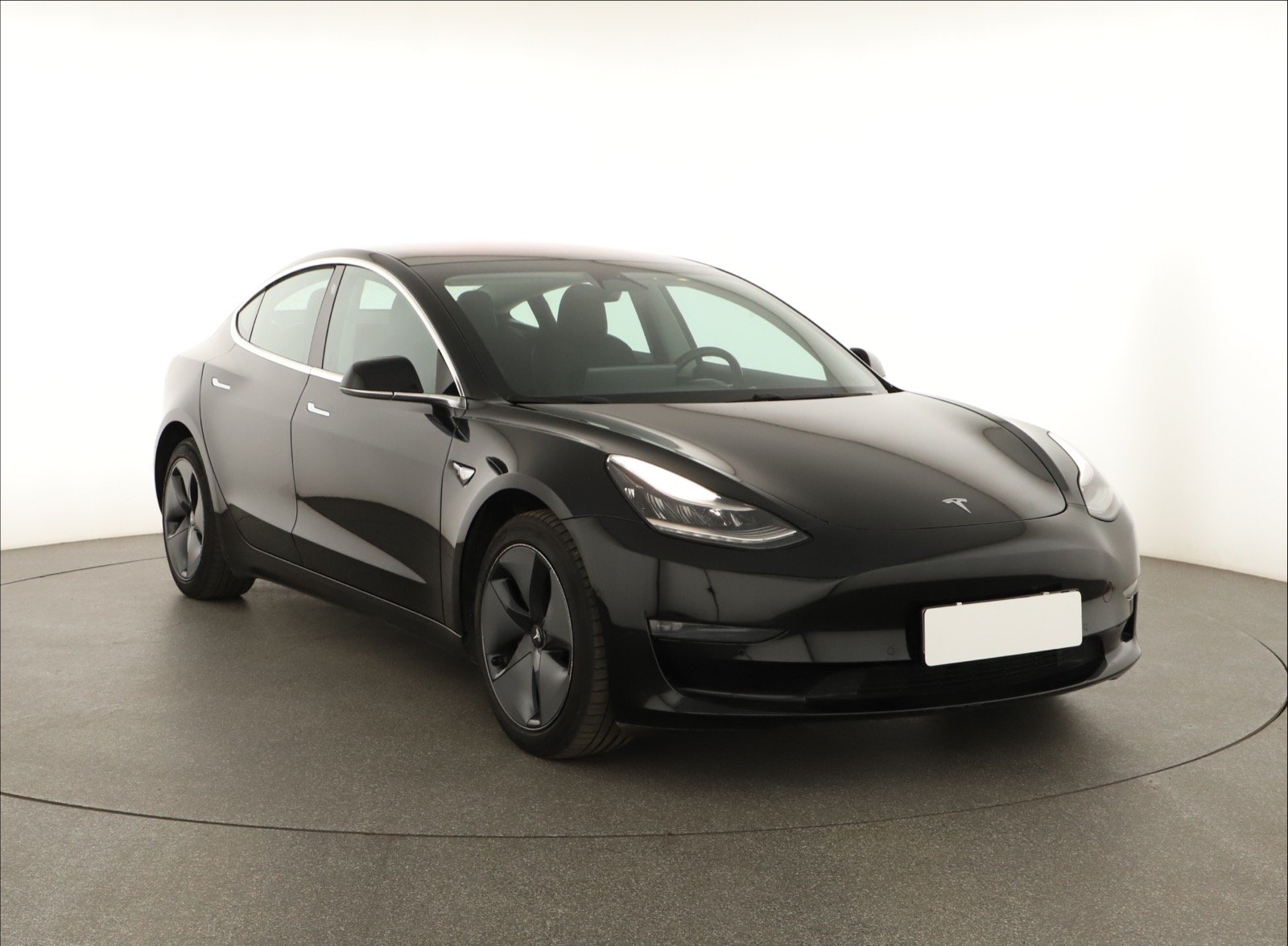 Tesla Model 3 Long Range 4WD 76kWh 324kW - 1