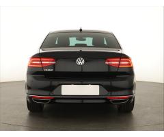 Volkswagen Passat 1.5 TSI 110kW - 6