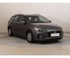 Hyundai i30 1.6 CRDi 81kW - 1