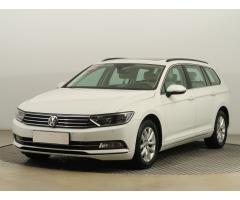 Volkswagen Passat 2.0 TDI 110kW - 3